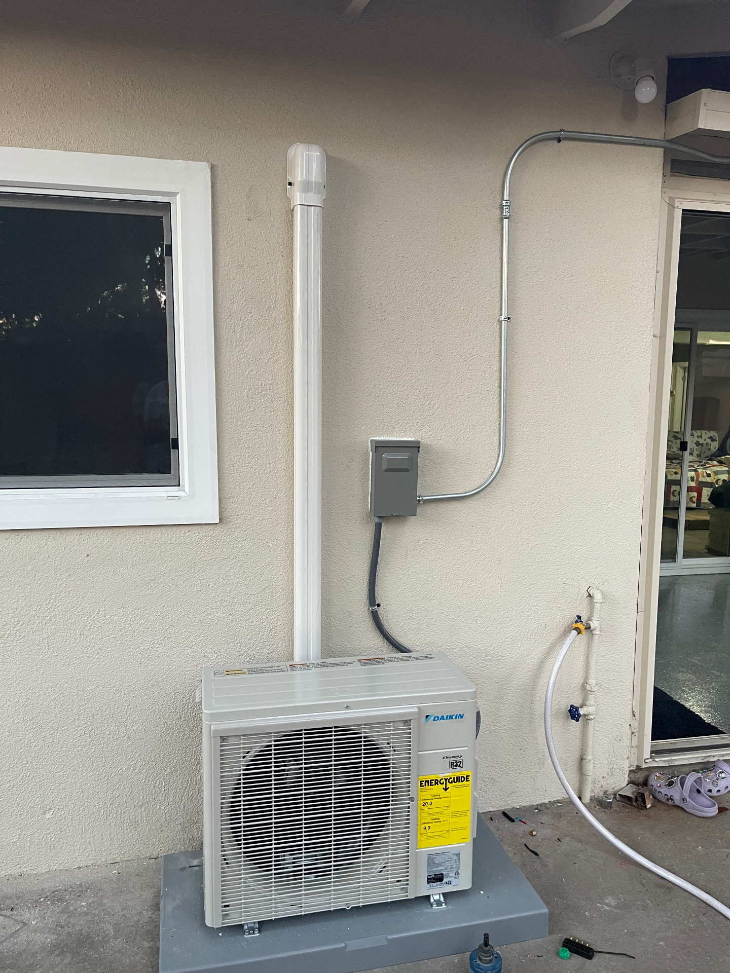 Daikin inverter ductless mini-split with tidy line hide and disconnect